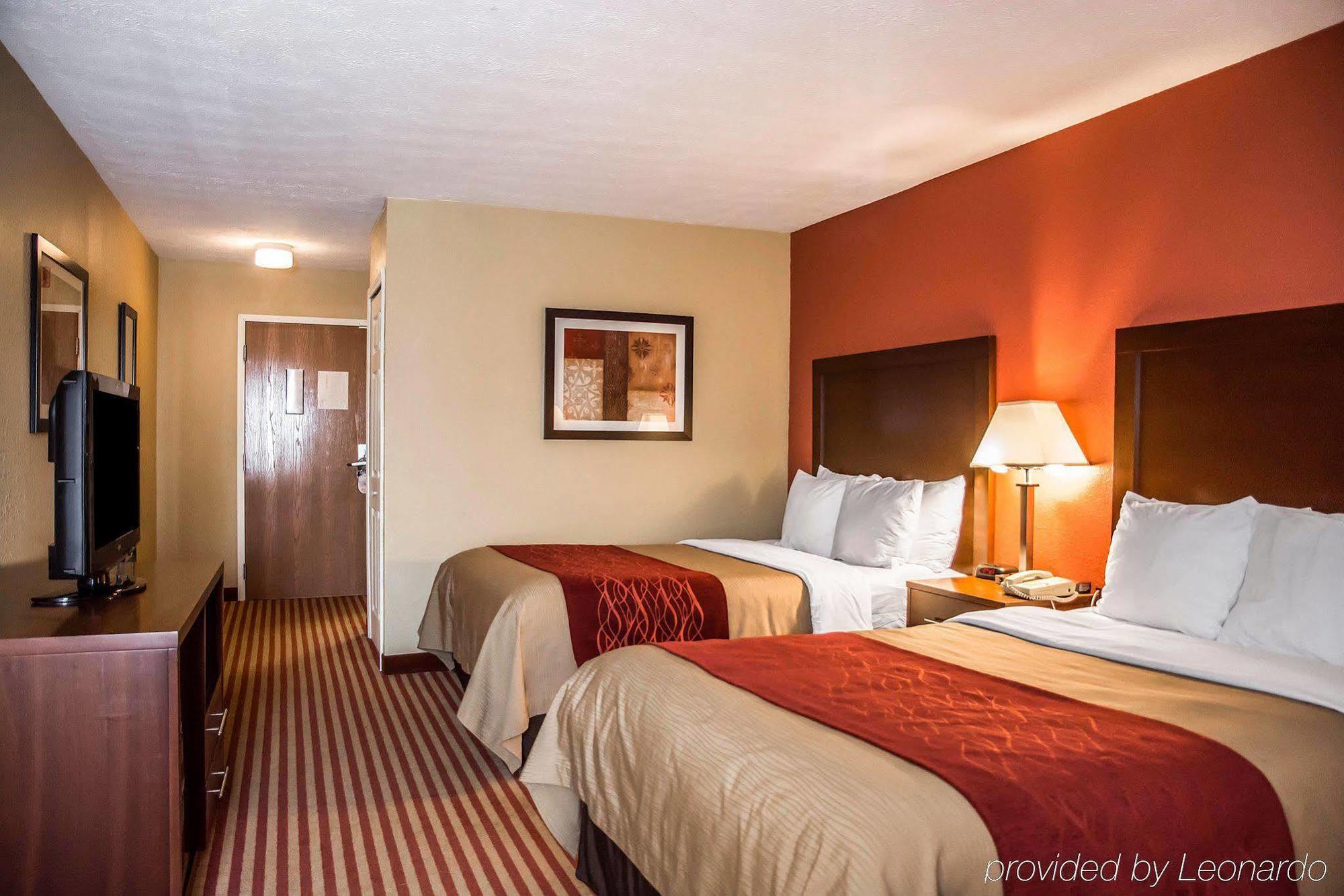 Comfort Inn & Suites Cincinnati Eastgate Extérieur photo